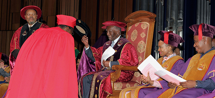 chancellor-graduation-720-330.jpg